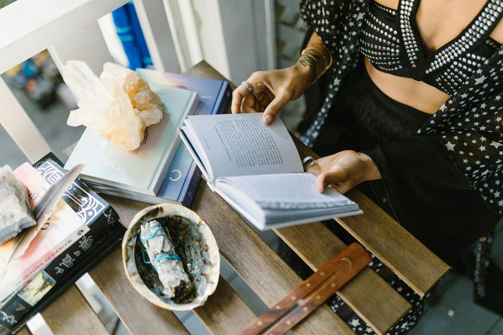 Zdravstvena inspekcija je prošle godine otkrila svega tri subjekta koji bez ikakvih papira sprovode navodno medicinske tretmane.