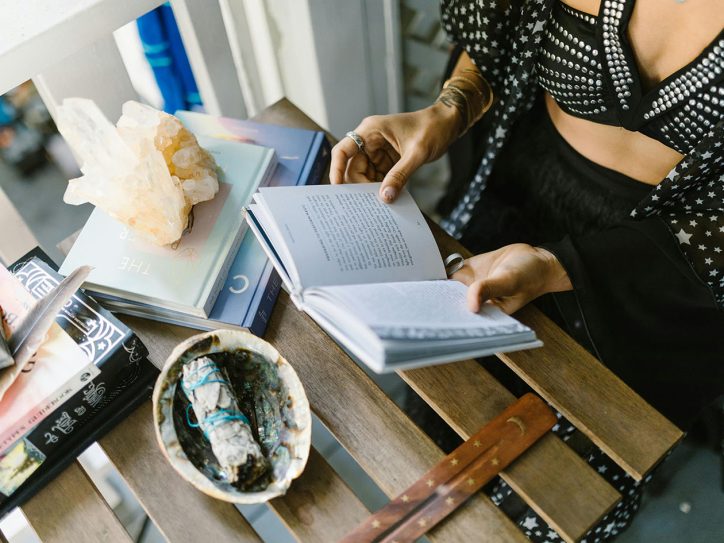 Zdravstvena inspekcija je prošle godine otkrila svega tri subjekta koji bez ikakvih papira sprovode navodno medicinske tretmane.