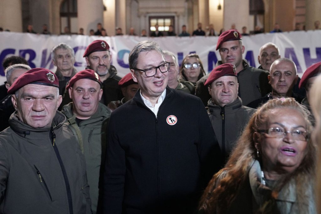 Vučić, veterani, Ćacilend