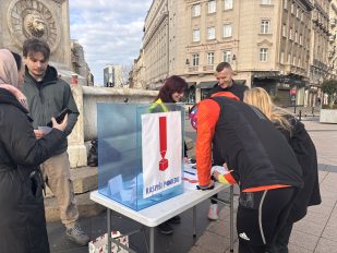 Skupljanje potpisa na Terazijama