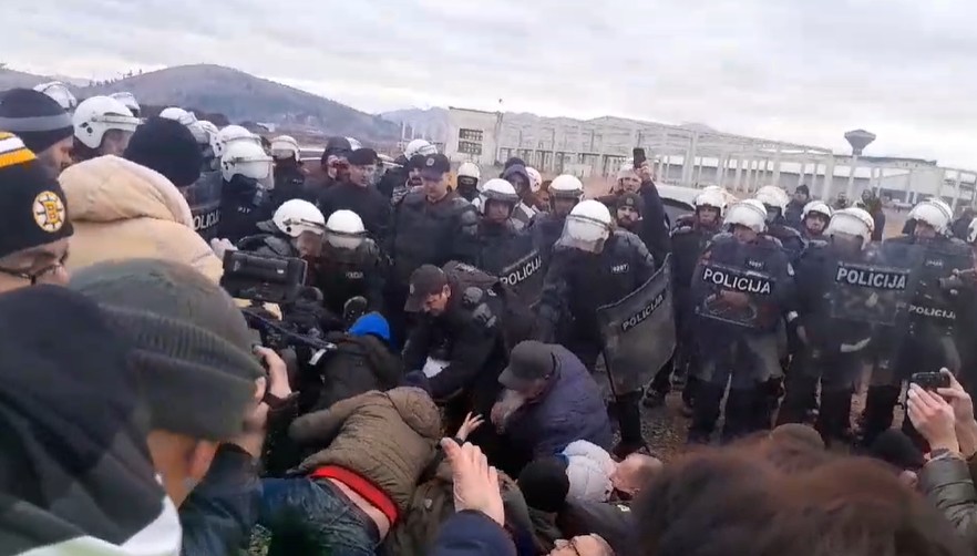 Protest građana kod Podgorice – uhapšeno više od 20 osoba