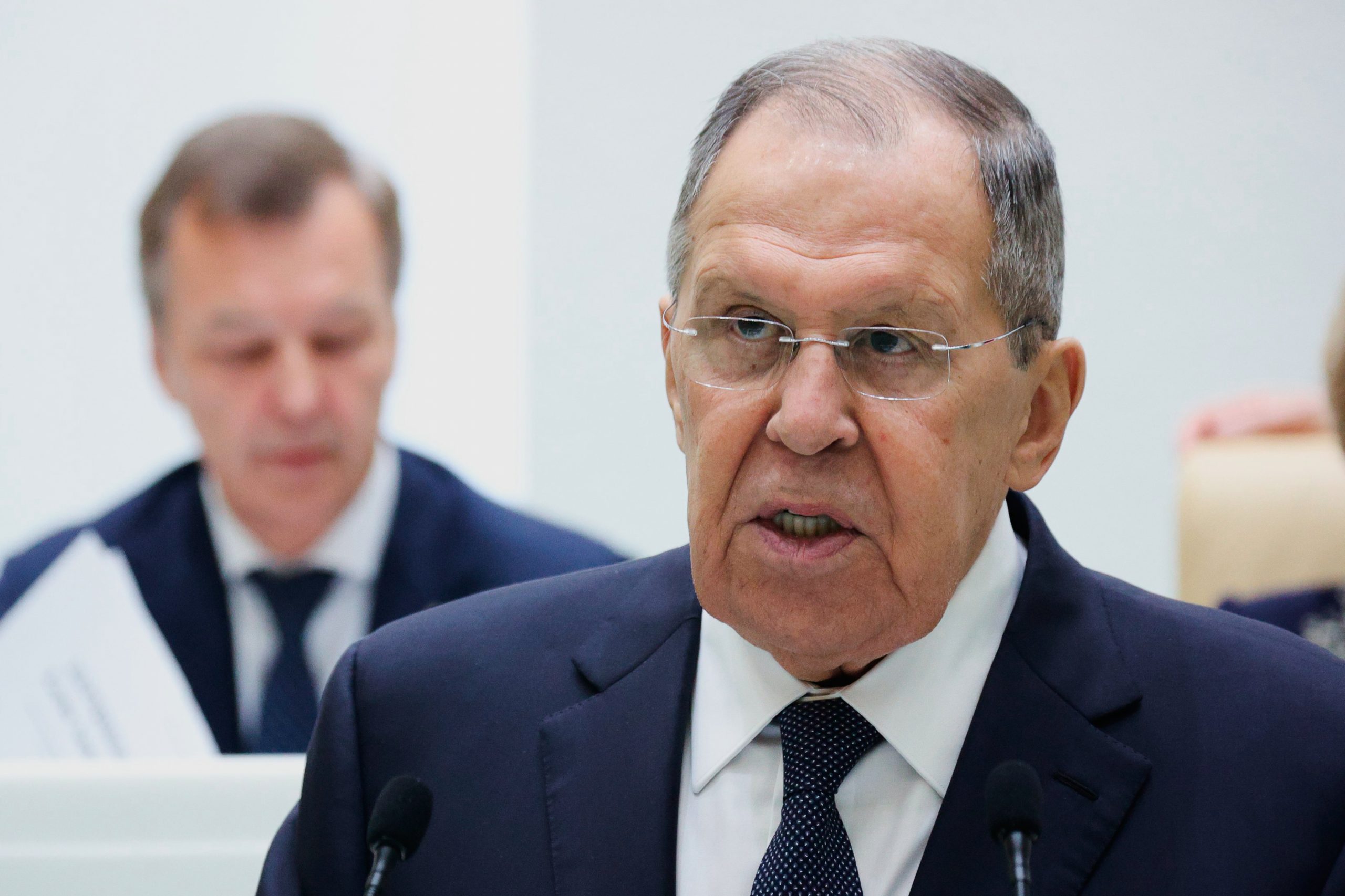 Lavrov: SAD pritiskaju Srbiju zbog NIS-a, Rusija traži pravedno rešenje