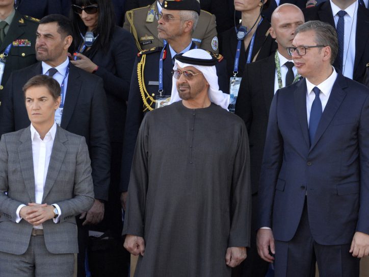 Vučić i Al Nahjan na vojnoj paradi u Beogradu