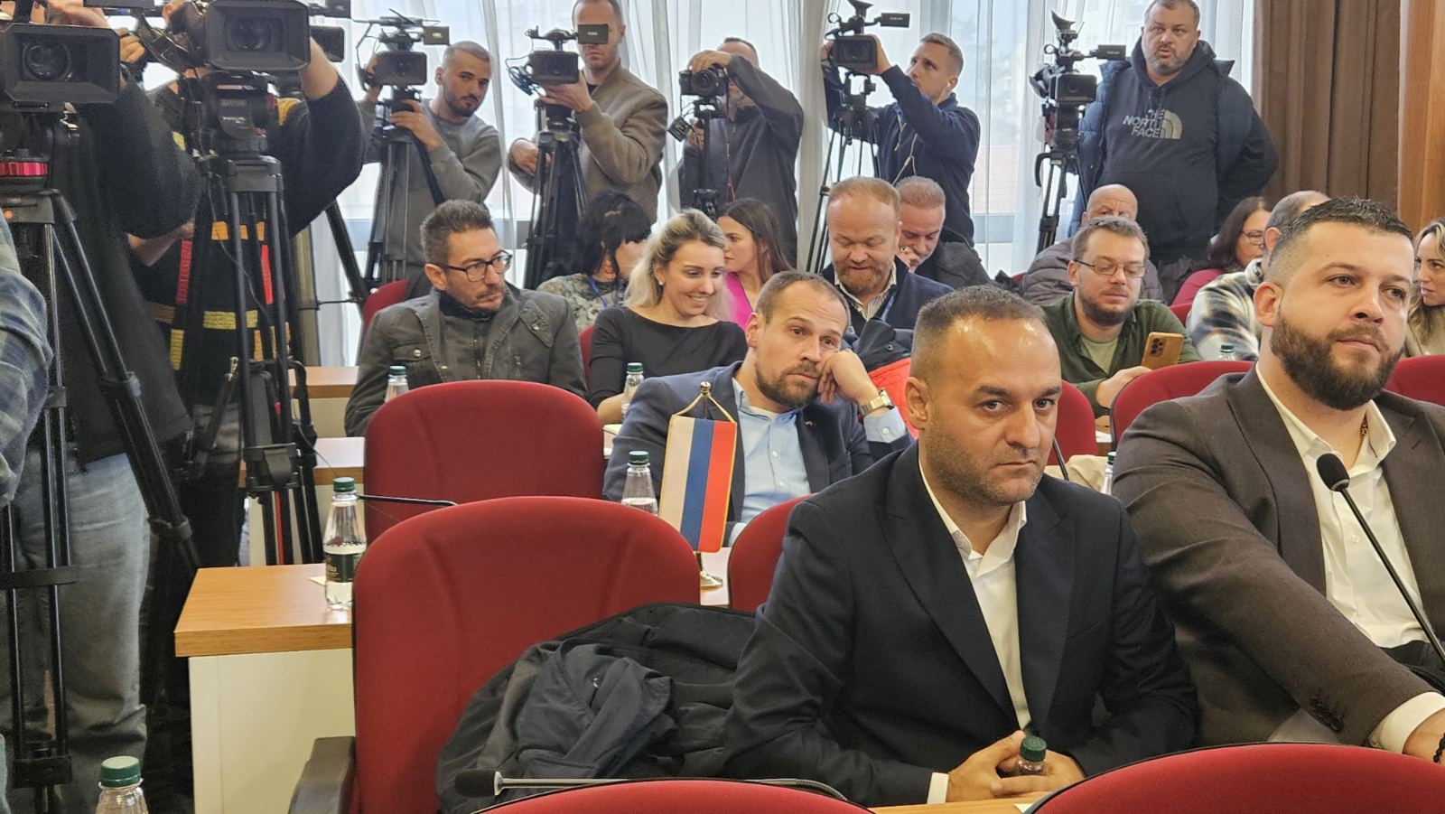 Na čelo opštine Severna Mitrovica dolazi Milan Radojević, u Zvečanu Dragiša Milović, u Zubinom Potoku Miloš Perović, a u Leposaviću Zoran Todić, svi iz Srpske liste.