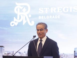 Vlasnik kompanije Igl Hils Mohamed Alabar kaže da od države Srbije nije dobio ništa, iako mu je ustupila više od 300 hektara zemljišta bez nadoknade.