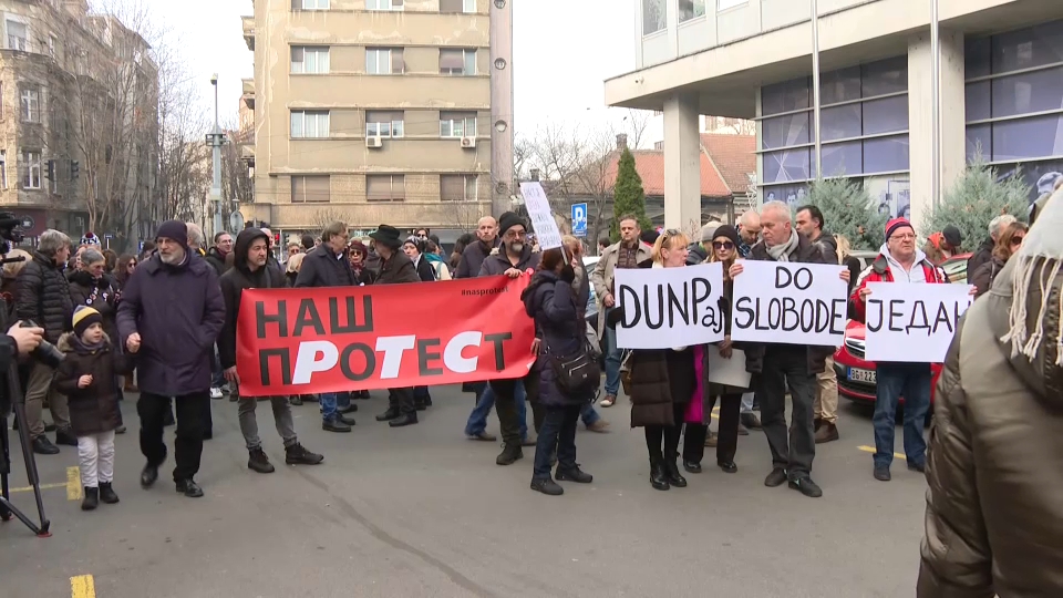 „Otpor studenata i profesora DUNP-a je toliko snažan, čist i pravedan da nužno izaziva strah i zavist vlasti