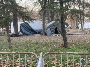 Šatori u Pionirskom parku