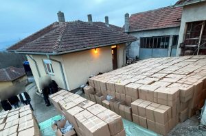 Kutije s marihuanom ispred kuće, zaplena