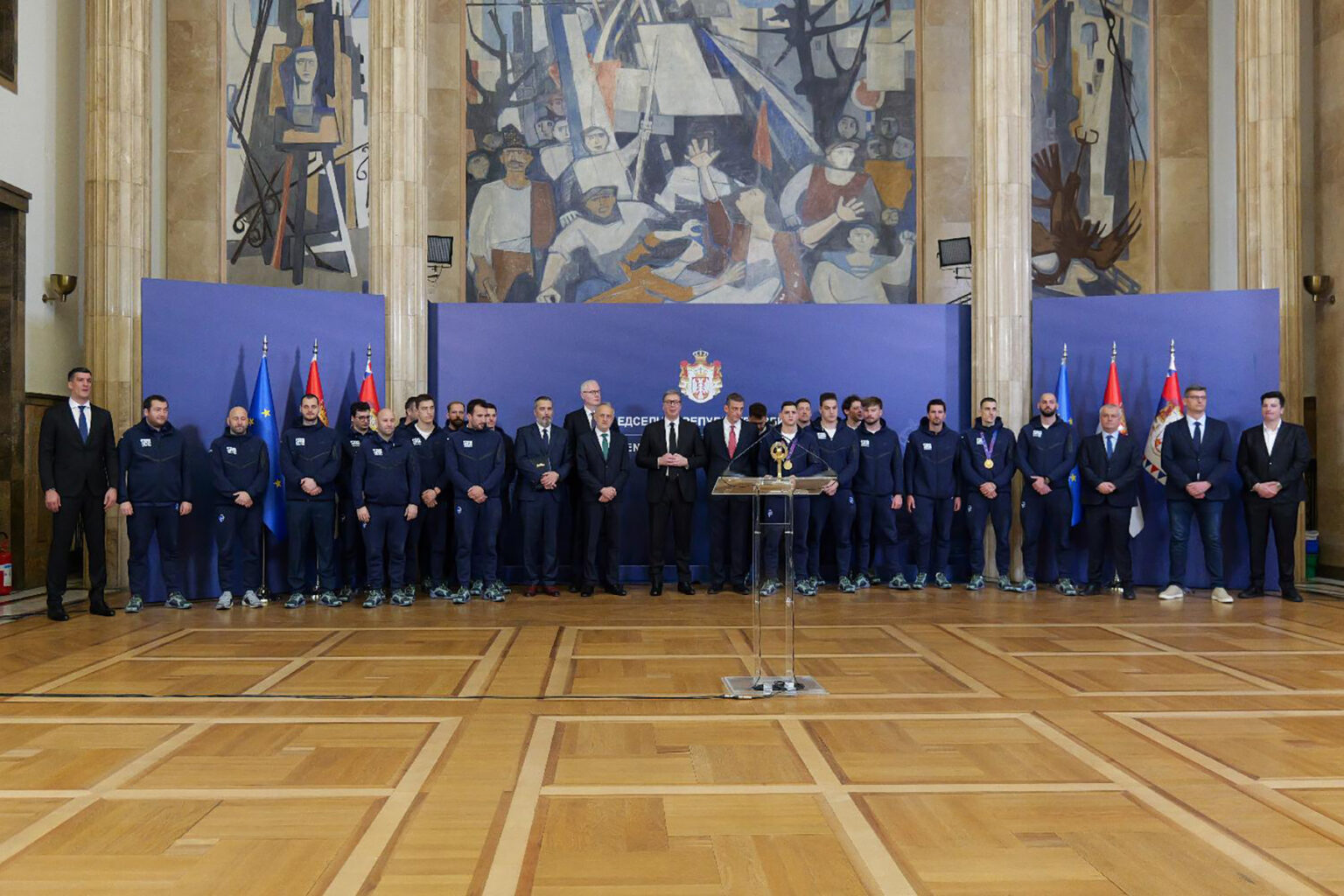 Zlatni vaterpolisti sa Vučićem