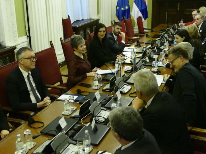 Delagacija EU s predstavnicia vlasti