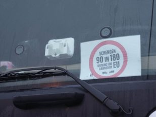 Kamioni blokiraju granične prelaze