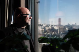 Bojan Kovačević, arhitekta, u pozadini Beograd