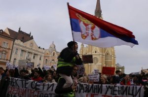 Okupljanje u Novom Sadu, studenti poručuju: Srbiji smo potrebni mi