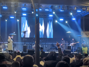 Ana Bekuta s bendom u Čačku, publika, grudve