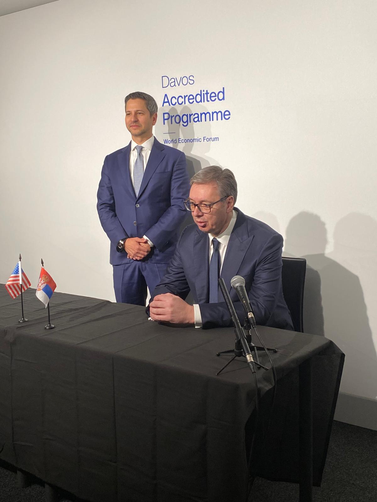 U Davosu potpisan sporazum o uvođenju usluge električnih vazdušnih taksija u Srbiji