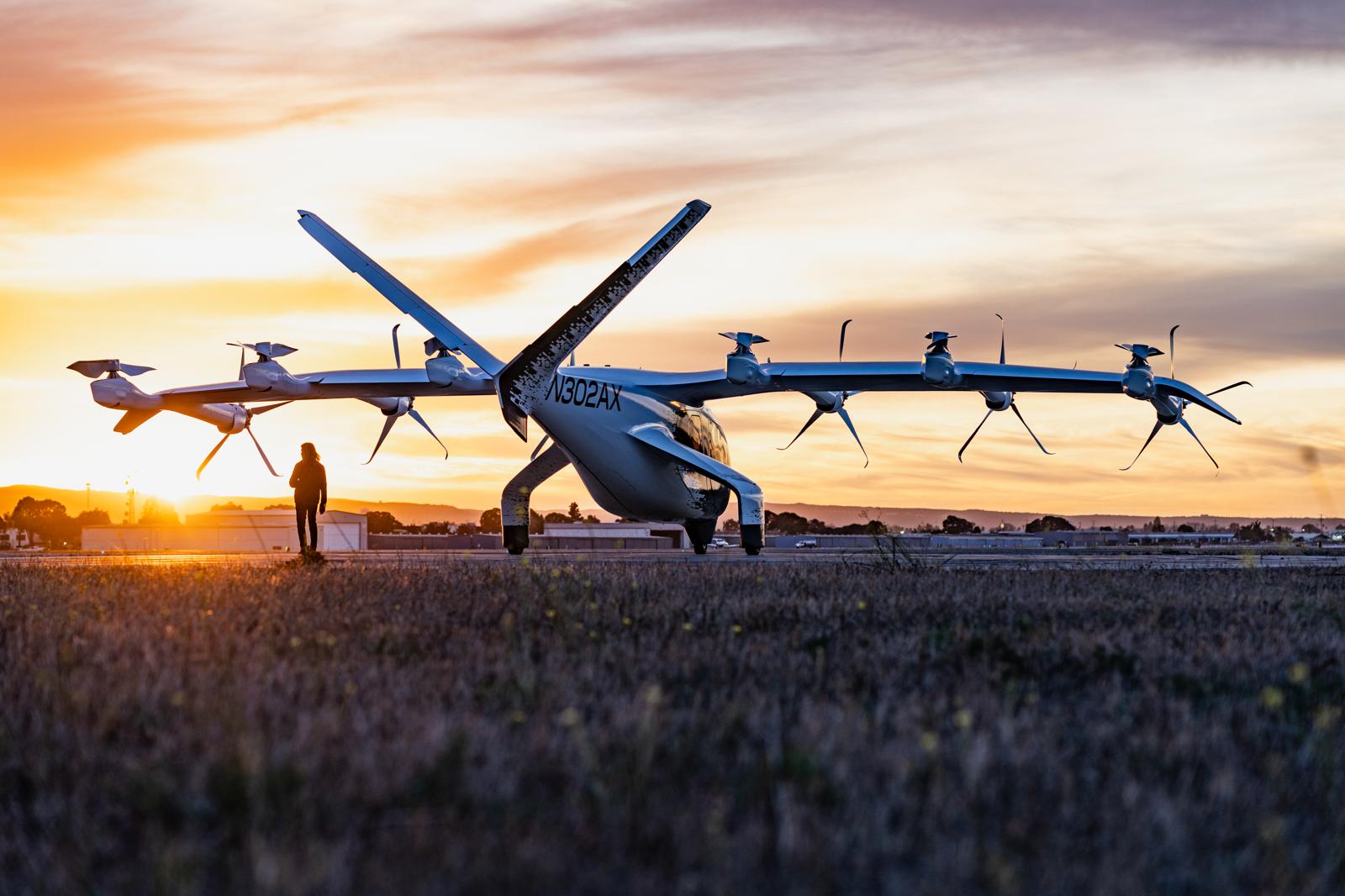 U Davosu potpisan sporazum o uvođenju usluge električnih vazdušnih taksija u Srbiji