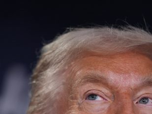 Tramp ponovio pretnje oko Grenlanda