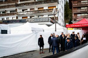 Porodica jednog državljanina Srbije prijavila nestanak nakon katastrofalnog požara u baru u Kran-Montani