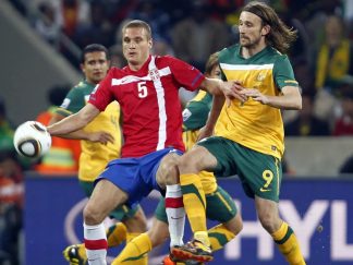 Tri fudbalera i lopta