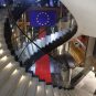 Evropski parlament, zastava EU, stepenice