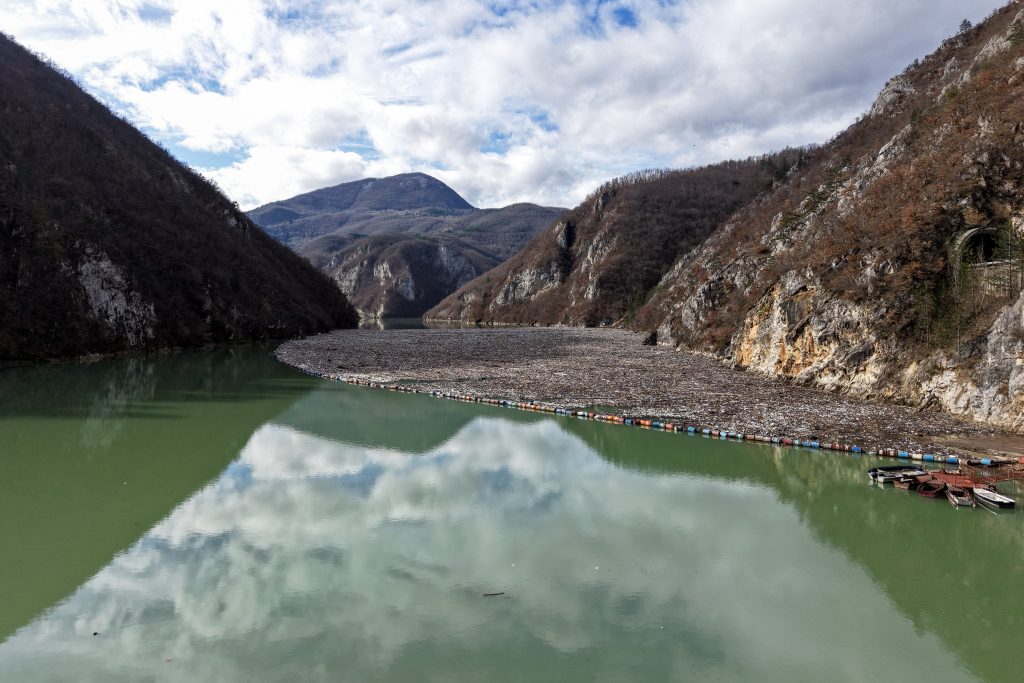 Reka ili otpad, Drina