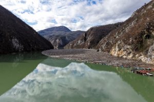 Reka ili otpad, Drina