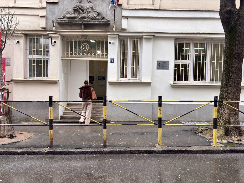 Baletska škola Lujo Davičo u Beogradu