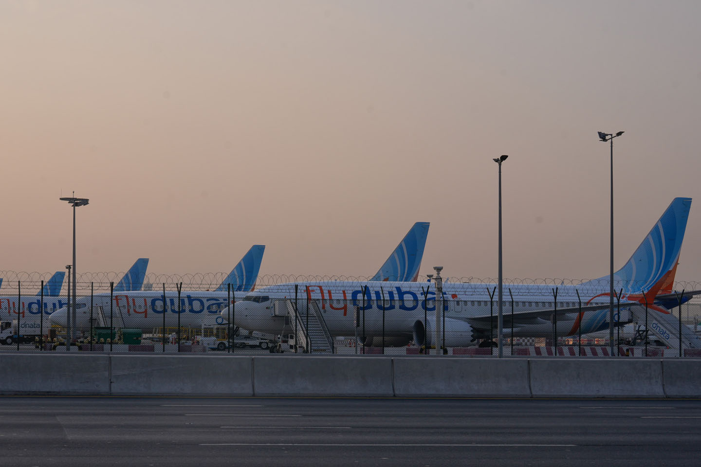 Avioni na aerodromu u Dubaiju