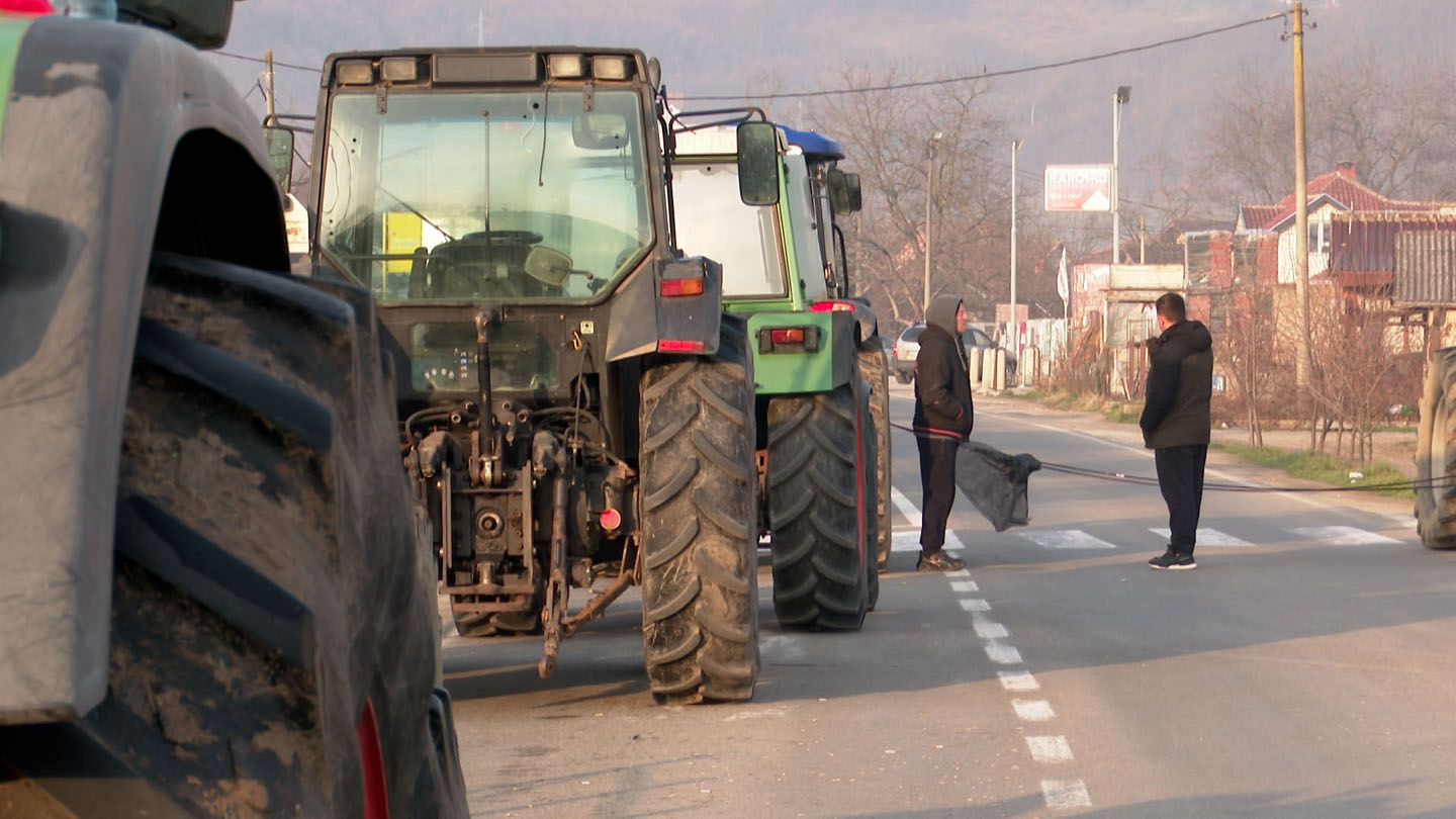Traktori, blokada puta
