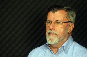 Da vam se digne svaka dlaka u kosi