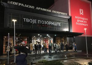 Pozorište na ivici ambisa