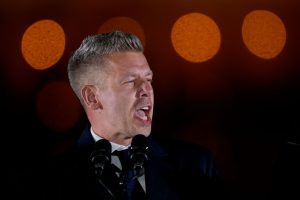 Peter Mađar: “Zlatna pobeda nad lažima“