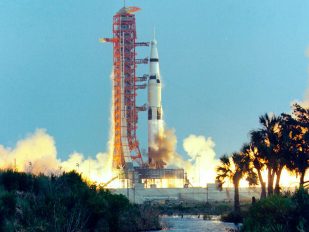 Svemirski centar Kenedi, raketa, lansiranje