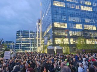 Okupljeni ispred redakcije N1