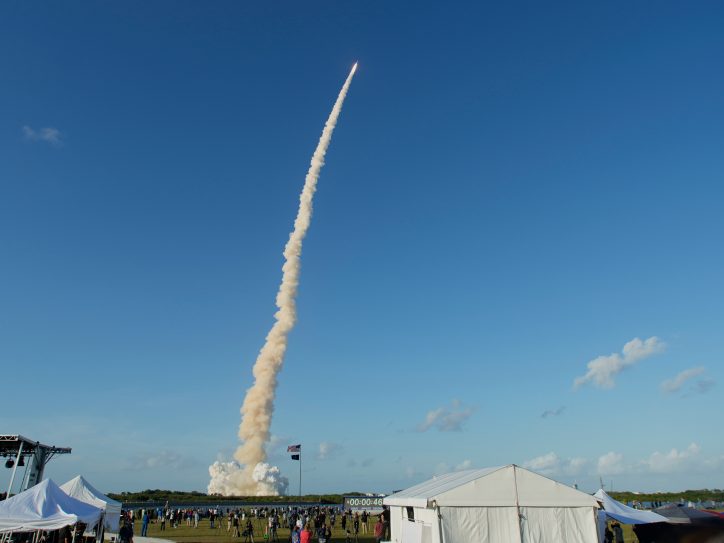 Četiri astronauta otišla na put oko Meseca