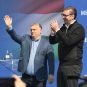 Viktor Orban i Aleksandar Vučić pozdravljaju građane