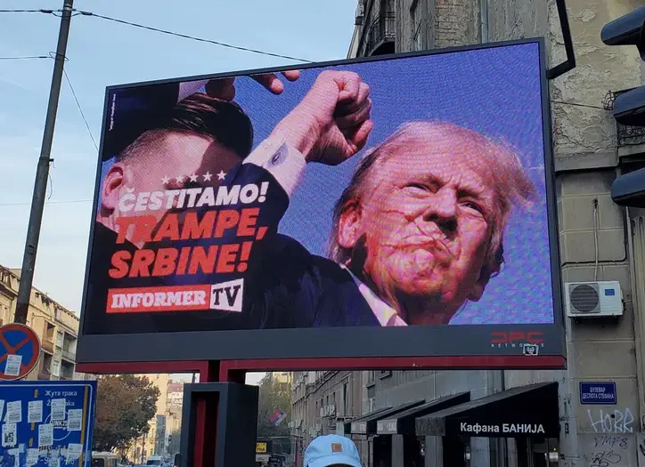 Donald Tramp na Informerovom bilbordu