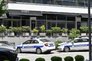 Ko su vlasnici zapaljenih i demoliranih restorana u Beogradu