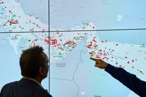 Iran tvrdi da je ispalio rakete na američki razarač kod Ormuskog moreuza, Vašington se ne oglašava