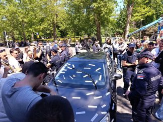 Policija, Pravni, automobil