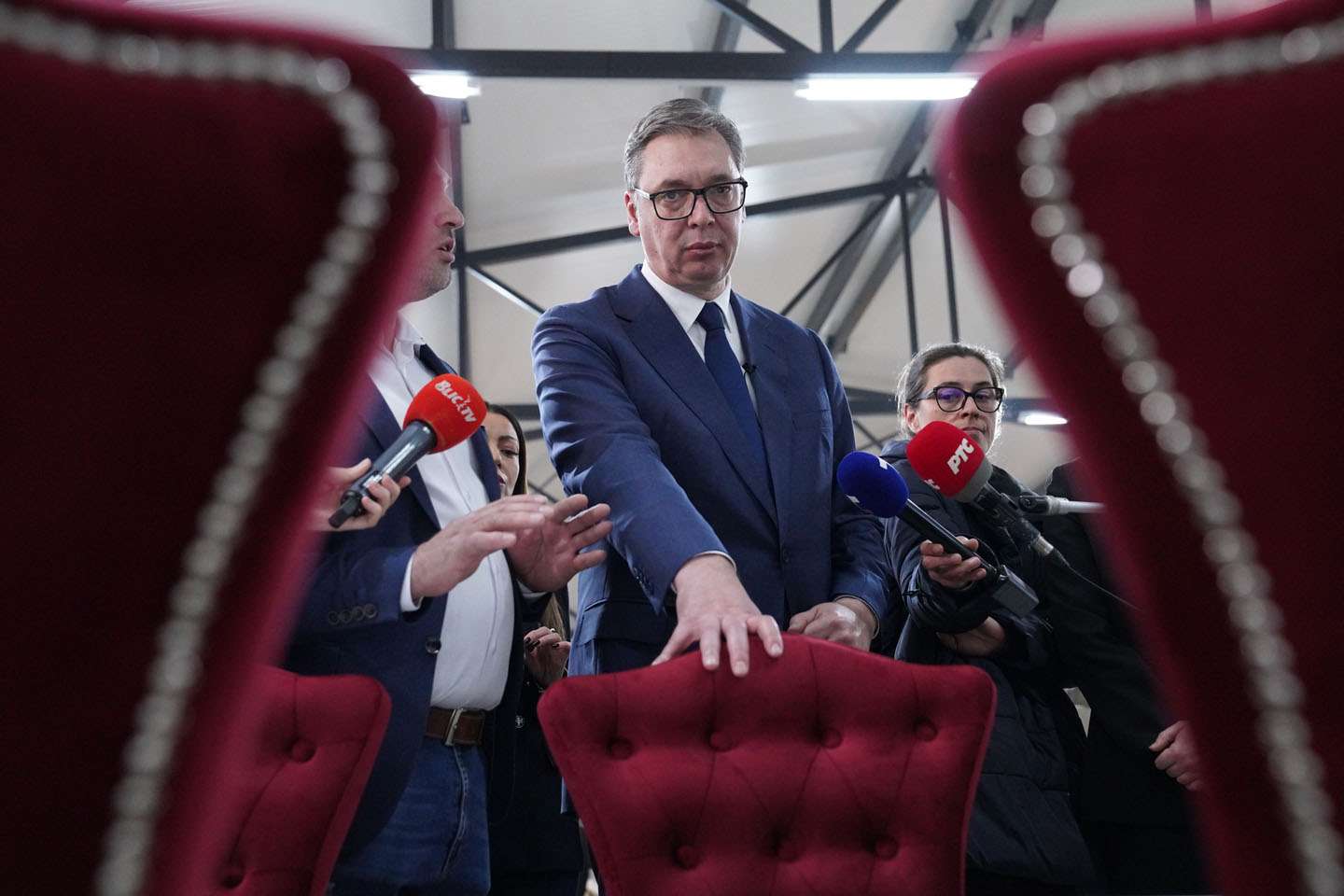 Vučić je mogao imati kalašnjikov i pseudonim