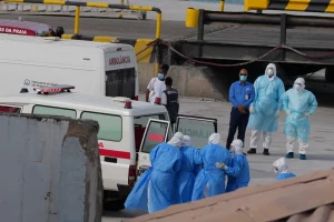 Potraga za 29 putnika koji su napustili „kruzer smrti“ nakon pojave hantavirusa