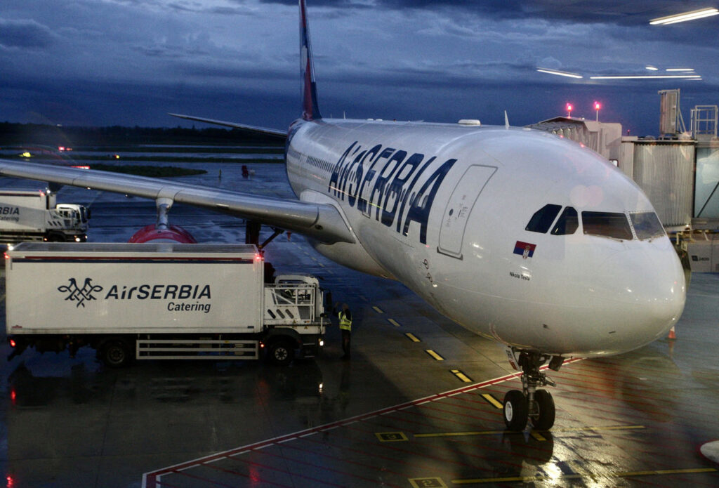 Avion Er Srbije