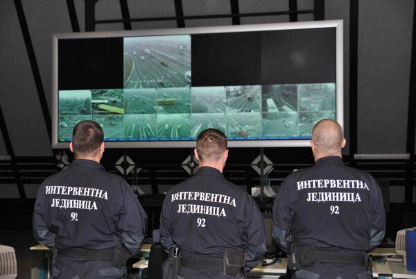 Policija
