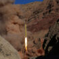 Iranska balistaička raketa kadr ispaljena iz pustinje