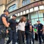 Posle protesta u Rajićevoj privedeno deset građana, među njima i dva studenta