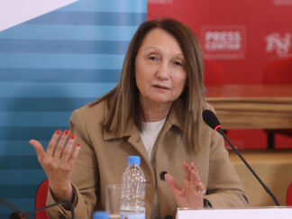 Penzionisana profesorka javnog mnjenja i medijskih studija Univerziteta u Beogradu Snježana Milivojević