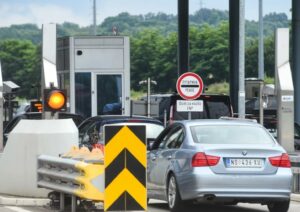 Sve je poskupelo, pa i prevoz: Koliko košta put do crnogorskog primorja