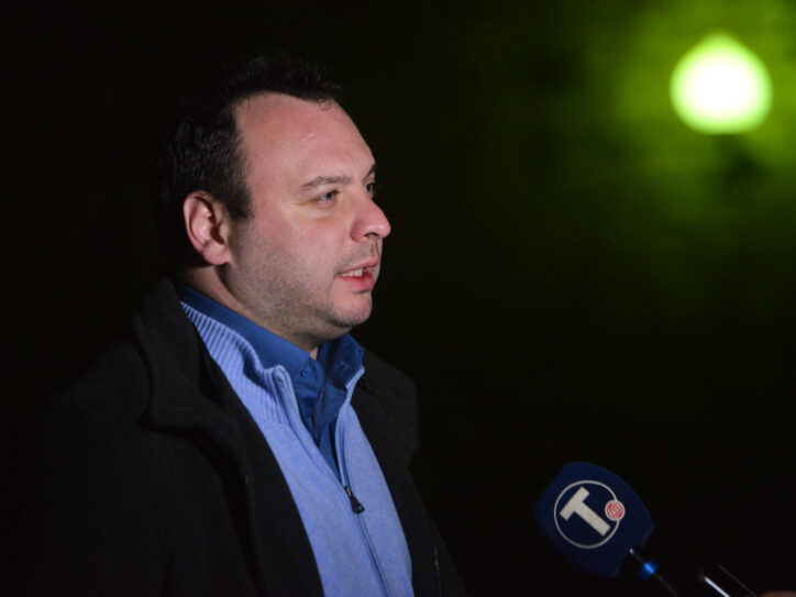 Teolog Miloš Stojković koji nje rekao da su Andrej i Anđelko Vučić obezbedili milion evra za Hilandar da bi Pojas Presvete Bogorodice došao u Beograd