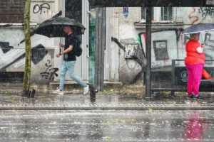 RHMZ upozorava: Pljuskovi, grmljavina i grad širom Srbije